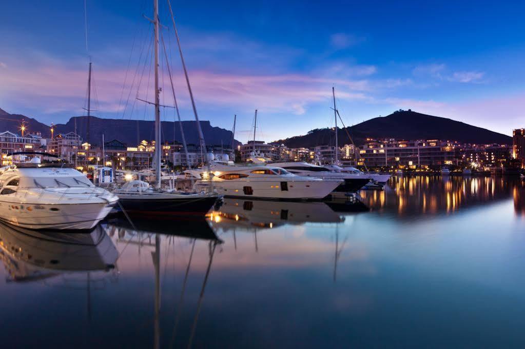 V An A Waterfront, Harbour Bridge. Cape Town Luaran gambar